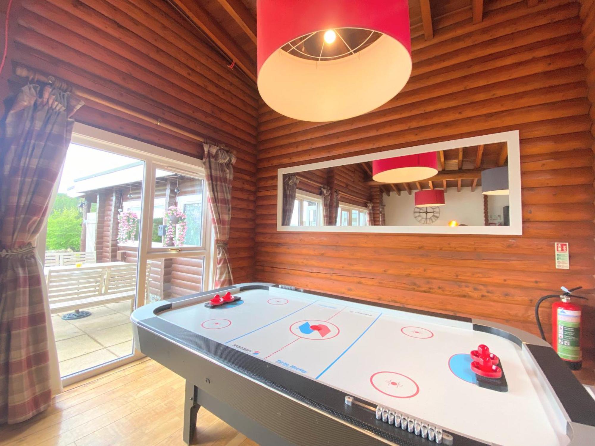Kaoglen-Grandsuite-Hot Tub-Pitlochry-Dunkeld-Pet Friendly Balnald Exterior photo